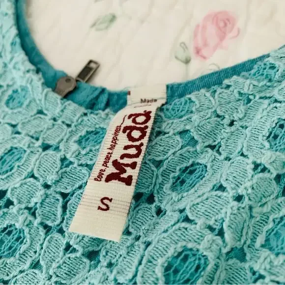 Mudd | lace short sleeve dress size small with see-through midriff tiffany blue - Picture 3 of 6